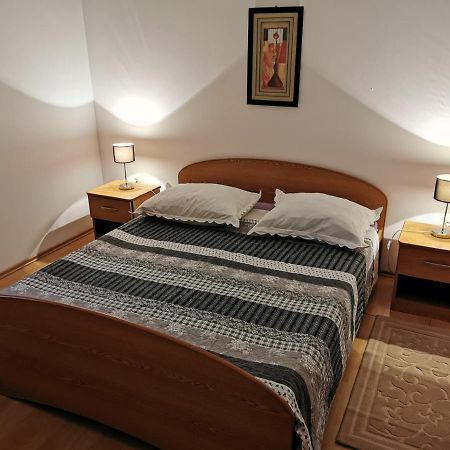 Apartmani Prova Tisno Kültér fotó