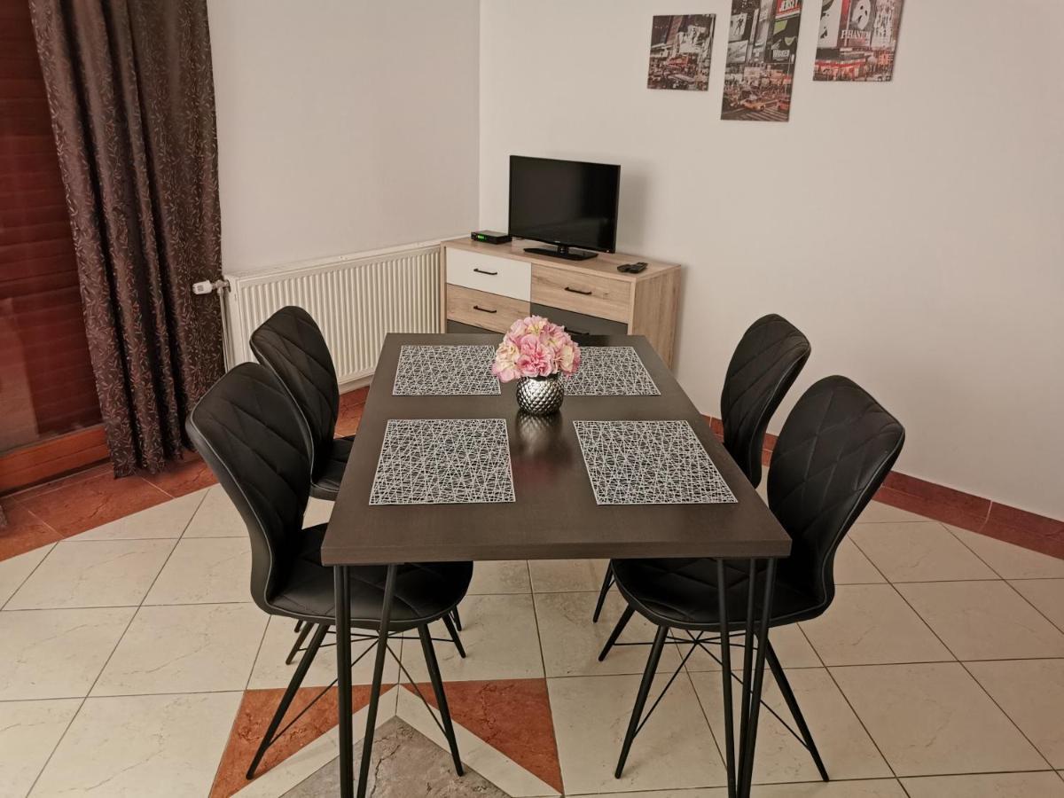 Apartmani Prova Tisno Kültér fotó